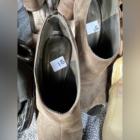 Womens size 5-6 heels & boots : Zara, dollhouse, Nine West. Gently worn - Picture 6 of 11